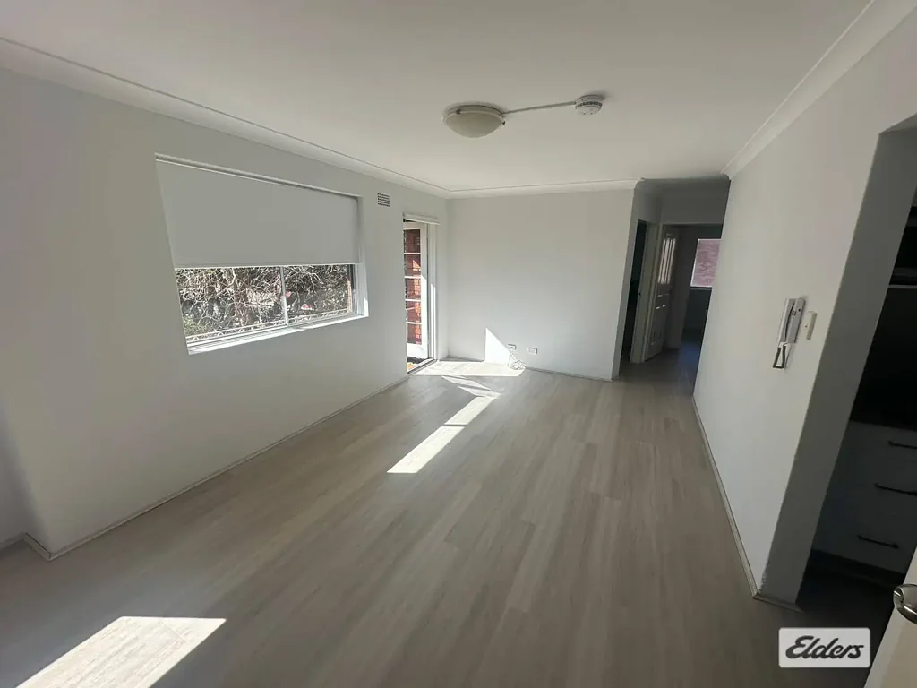 Light Filled Two Bedroom Apartment + Lock Up Garage