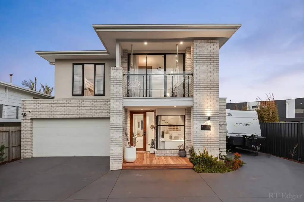 Ocean Grove 4બેડરૂમ Coastal Inspired Family Haven with Water Outlooks