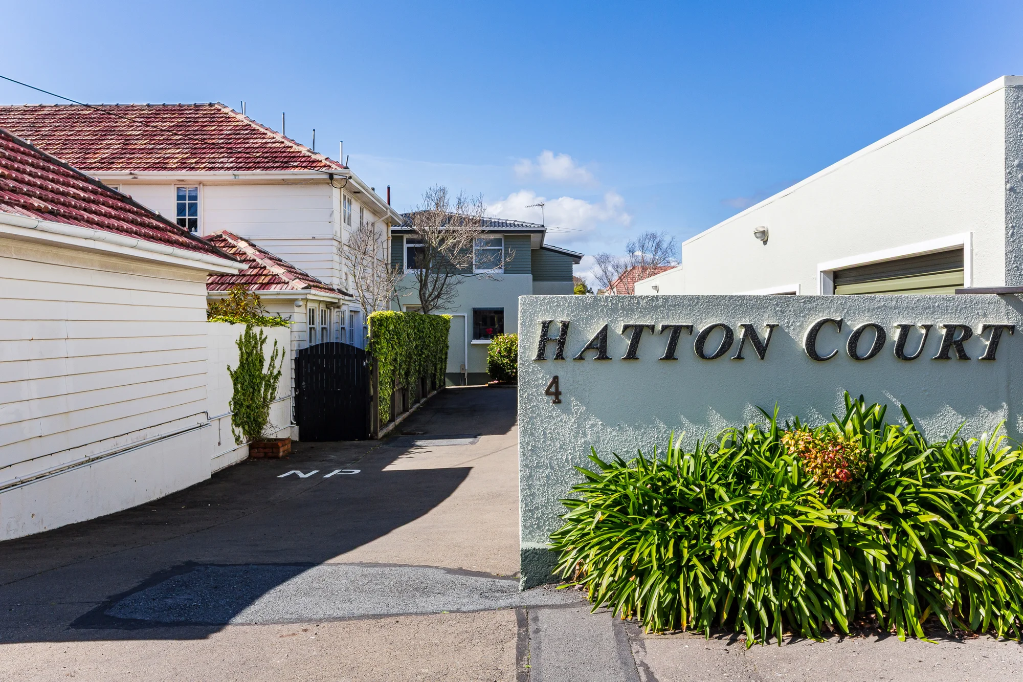 Karori 2ਬੈੱਡਰੂਮ Location, location, location!