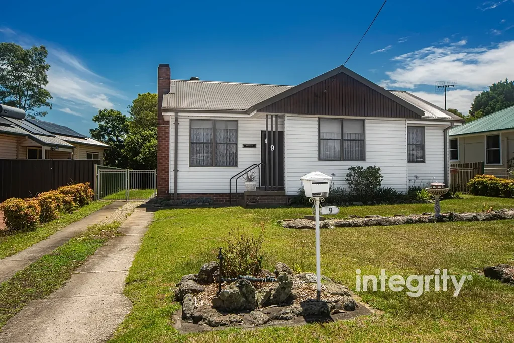 9 Tallayang Street, Bomaderry, NSW 2541