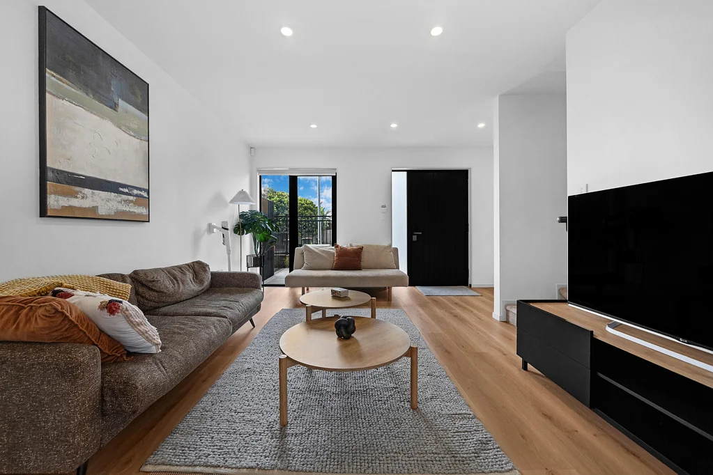 Bucklands Beach 3房  Entry-Level in BBI Zone - Don't Miss Out!
