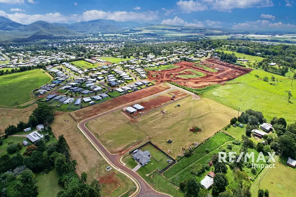 Atherton Seven Sisters Views Estate - Atherton's Premier New Subdivision