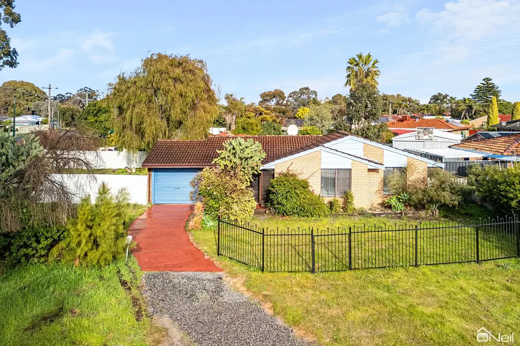 2 Heron Court, Camillo, WA 6111
