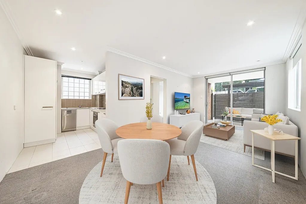 Petite One Bedroom Apartment with Parking