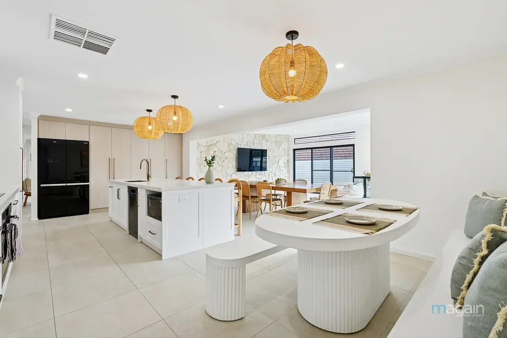 Hallett Cove 4房  Relax, Entertain & Thrive in Hallett Cove, The Perfect Family Retreat!