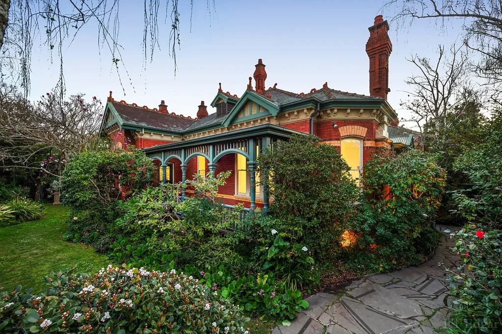 Hawthorn 5Zimmer Grand Victorian of Timeless Elegance