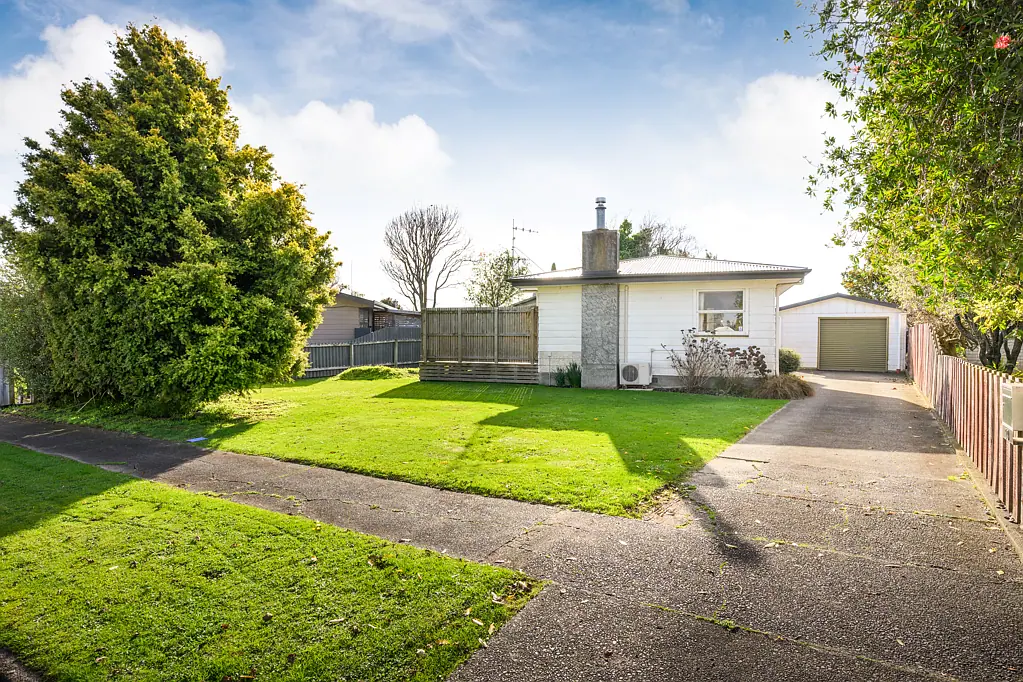 33 Apollo Parade, Milson, Palmerston North, Manawatu-Wanganui