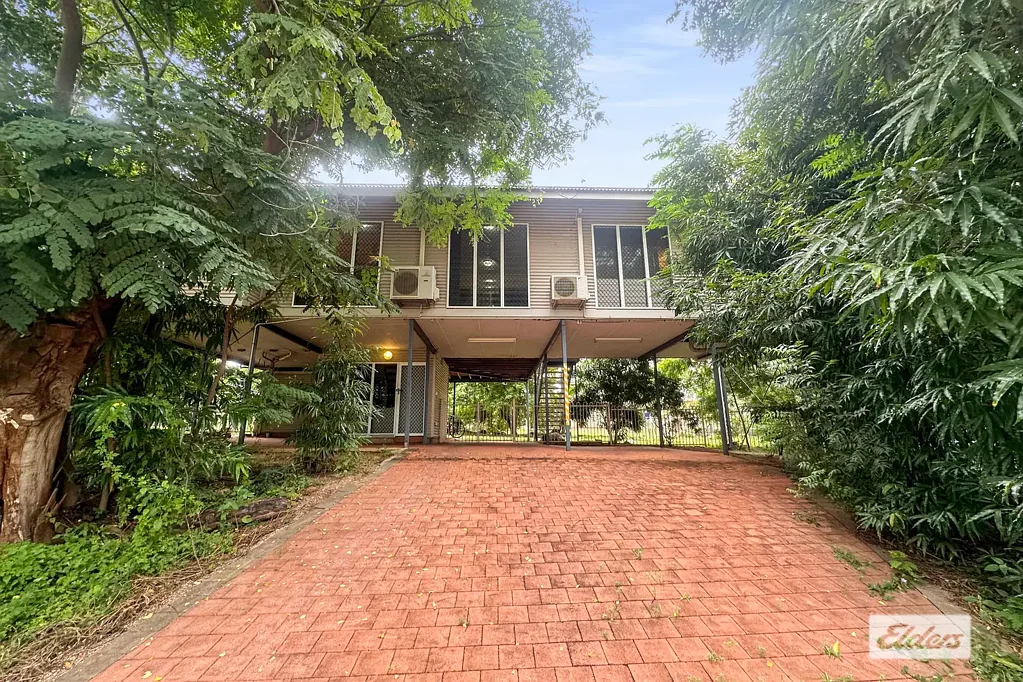 Katherine 3침실 Elevated, Fully Furnished & Investment Ready