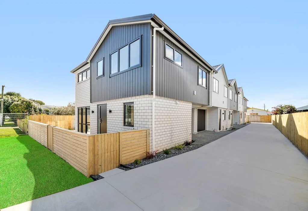 Manurewa 3 Slaapkamer Brand-New 3-Bed Homes  Quality & Convenience