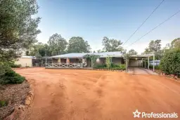 6 Parkland Road, Stoneville