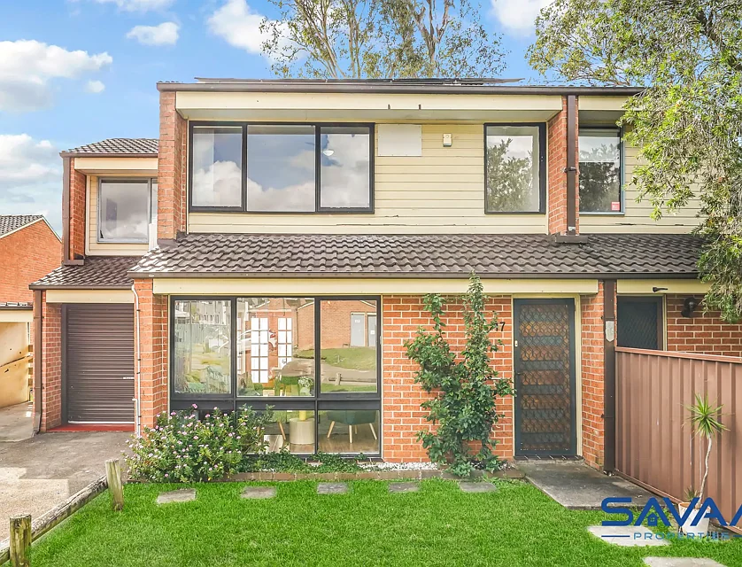 17/15-19 Fourth Avenue, Macquarie Fields, Macarthur Region, 3房, 1浴, Townhouse