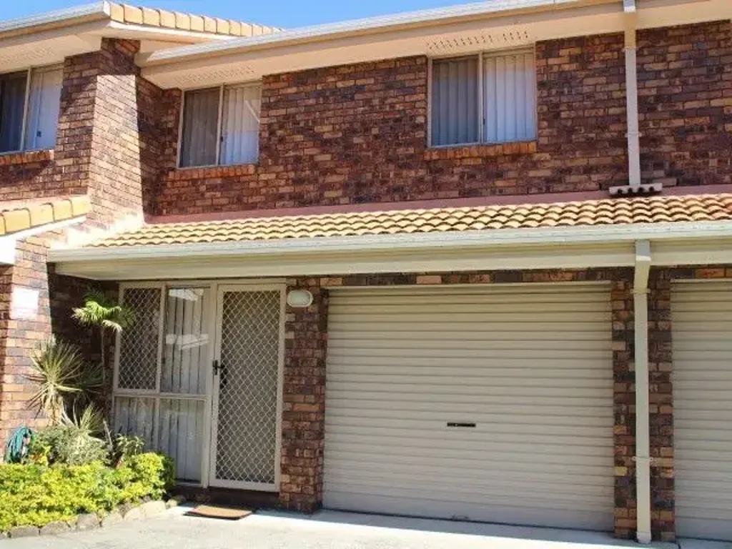 RIVERSIDE TOWNHOUSE - Full of conveniences