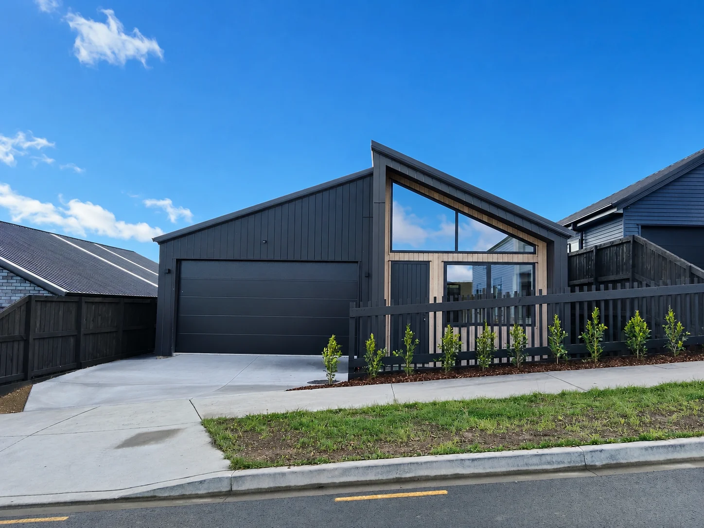 Wainui 4 Slaapkamer Nature Rich Living, Modern Home