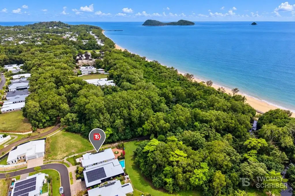 Palm Cove 4Kwarto Timeless Hamptons Elegance in a Peaceful Beachside Setting - 200m to the Beach!