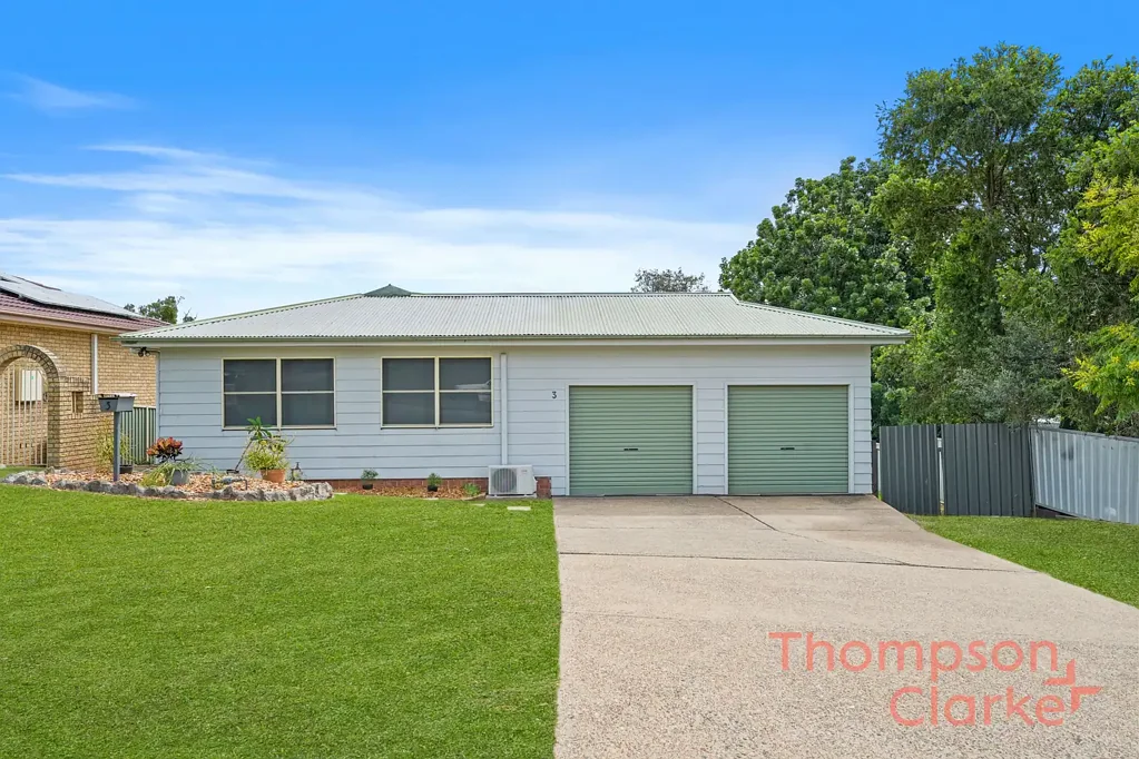 Rutherford 5chambre 🏡 Expansive Family Living with Pool, Multiple Living Zones & Endless Versatility