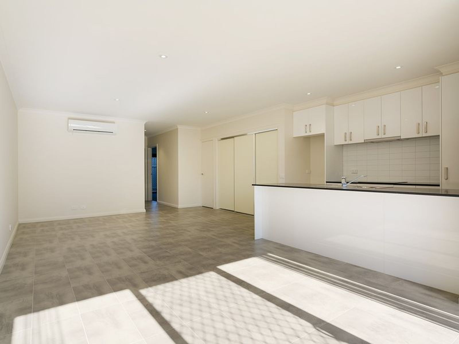 UNIT 3 23A SMITH ST, NORTH BENDIGO VIC 3550, 0 غرف, 0 حمامات, Unit