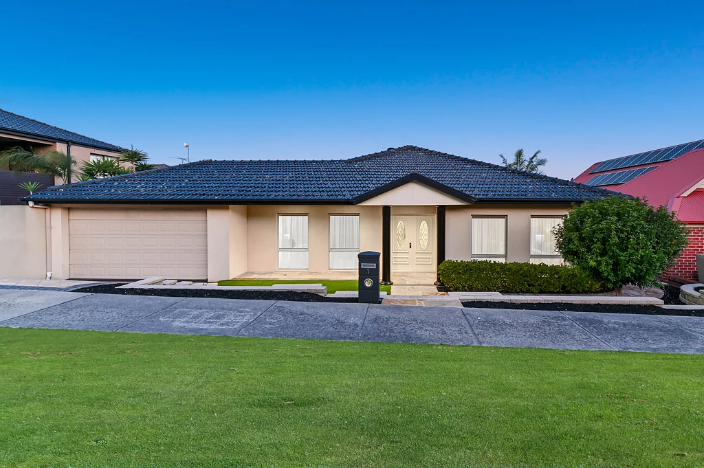 1 Lockens Avenue, Glen Waverley, VIC 3150