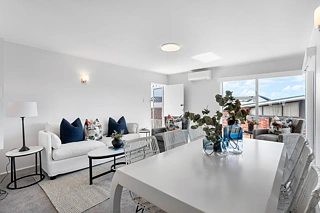 2/127 White Swan Road, Mount Roskill, Auckland City