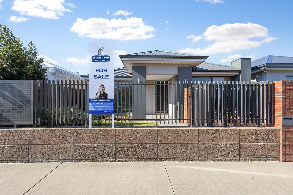 SOUTH GUILDFORD CHARM