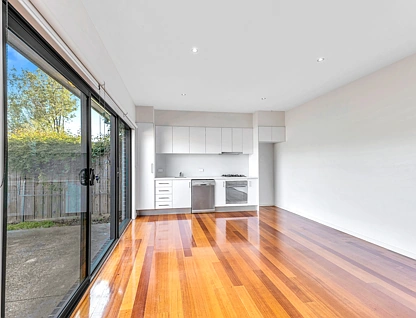 6/145 Melbourne Avenue, Glenroy, North Melbourne, 2部屋, 2バスルーム, Townhouse
