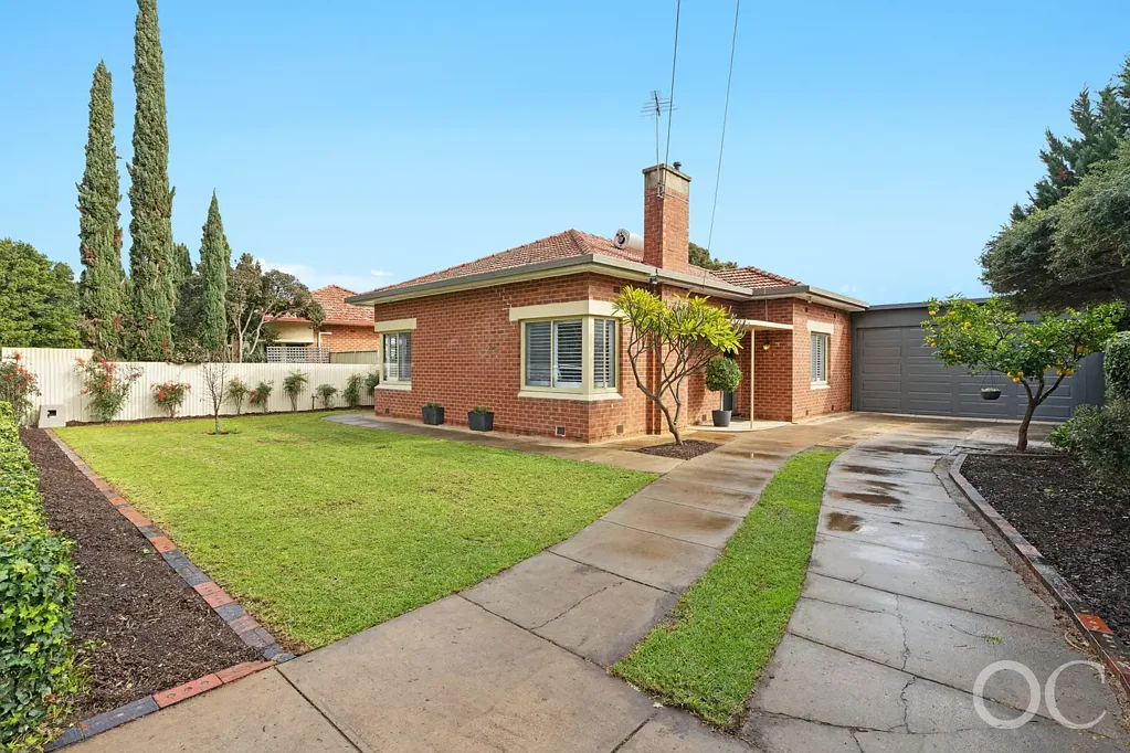 Edwardstown 4બેડરૂમ Open the Door to 2 Abodes in 1, a Home with Heart & Studio Bonus