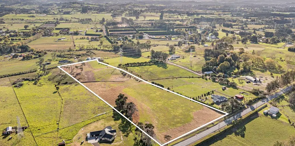Taupaki  4.08ha Prime Bare Land Zoned for Countryside Living!