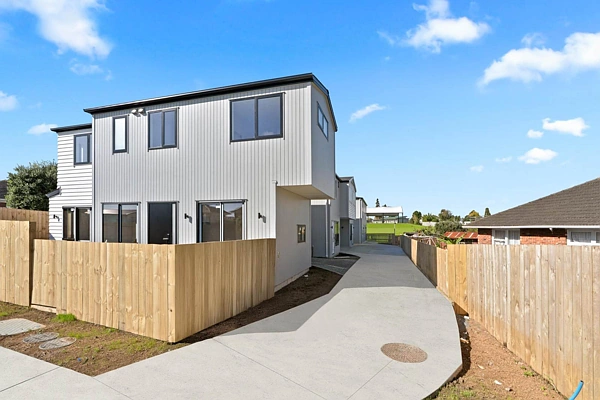 Mangere East 3房  5 Brand New Homes with Generous Space!