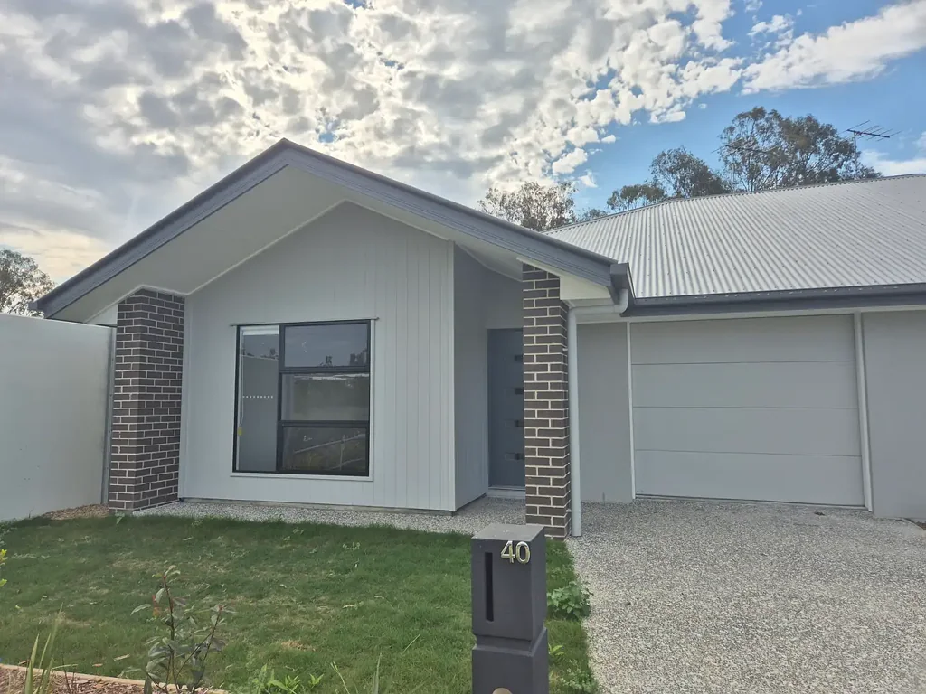 BRAND NEW HOME - Modern, Low Maintenance, Convenient Living!