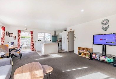 3 Bedroom Family home in Glen Eden! Break Lease