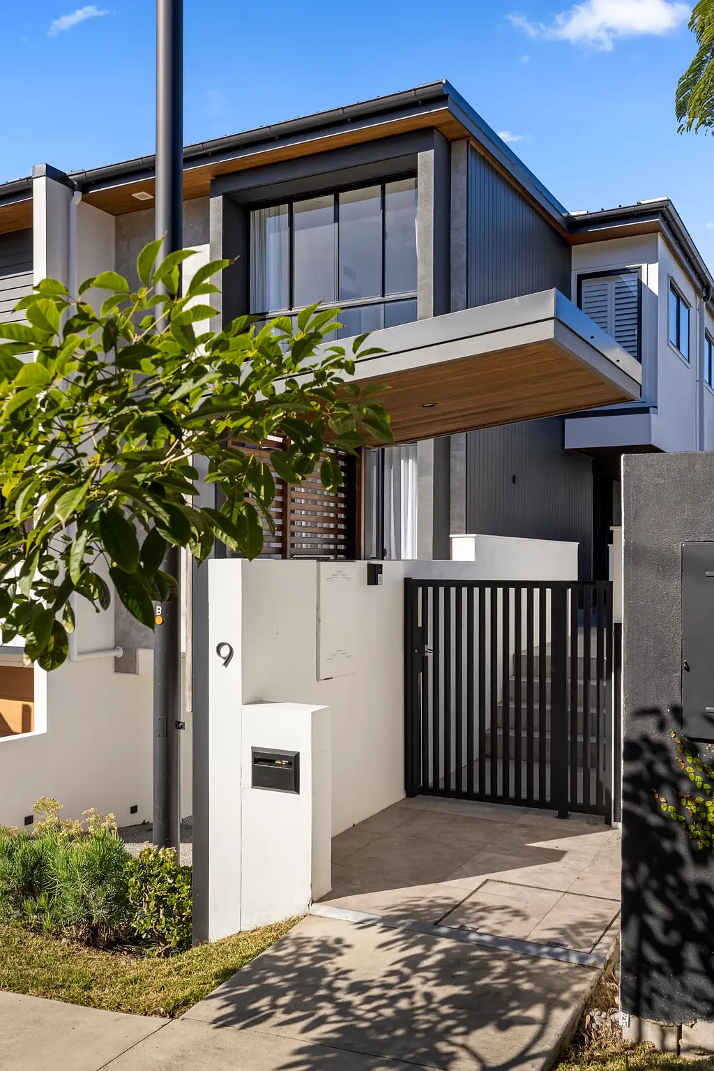 9 Whyenbah Street, Hamilton, QLD 4007