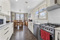 12 McIntosh Street, Chartwell
