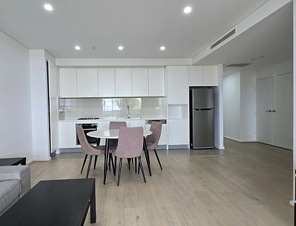 202/2A-8 Burwood Road, Burwood, Inner West, 2房, 2浴, Apartment