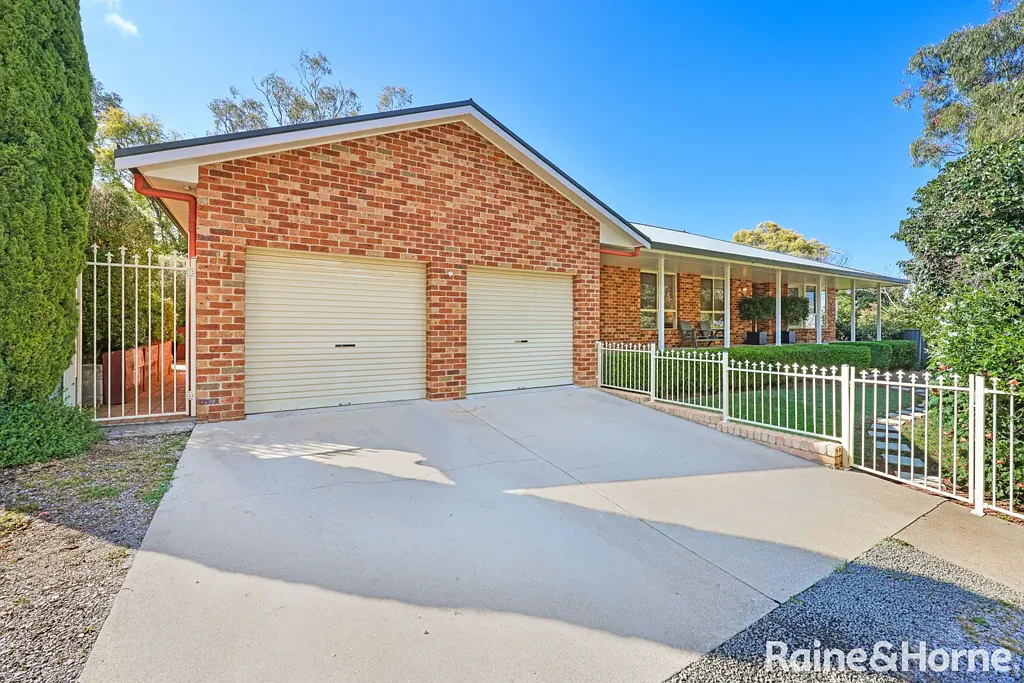 Tamworth 5ਬੈੱਡਰੂਮ Family Oasis with Reserve Views & Ultimate Privacy