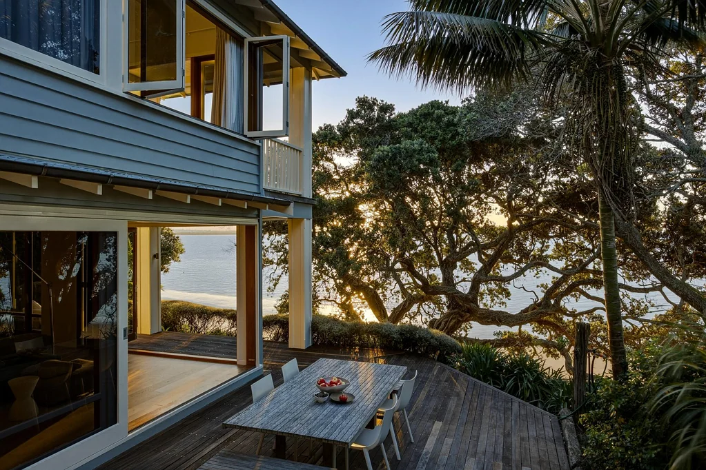 16 Joan Street, Point Chevalier, Auckland City, Auckland