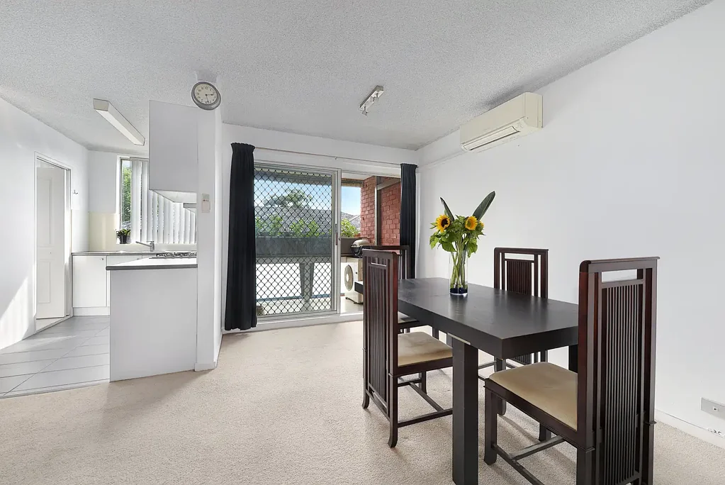 Renovated Apartment In Central Location