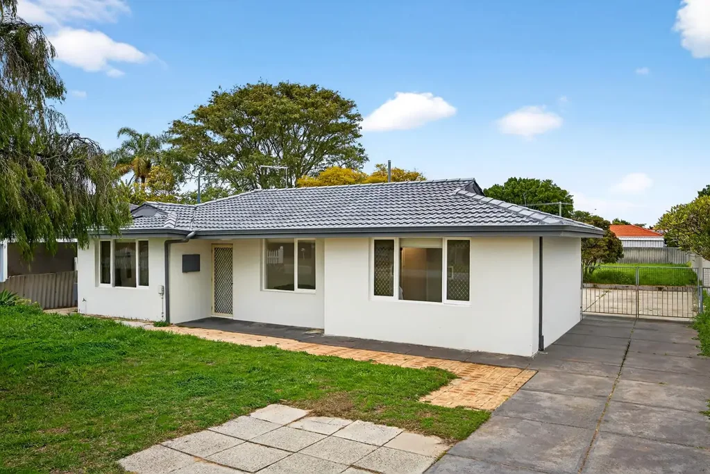 9 Mimbalup Close, Hillman, WA 6168