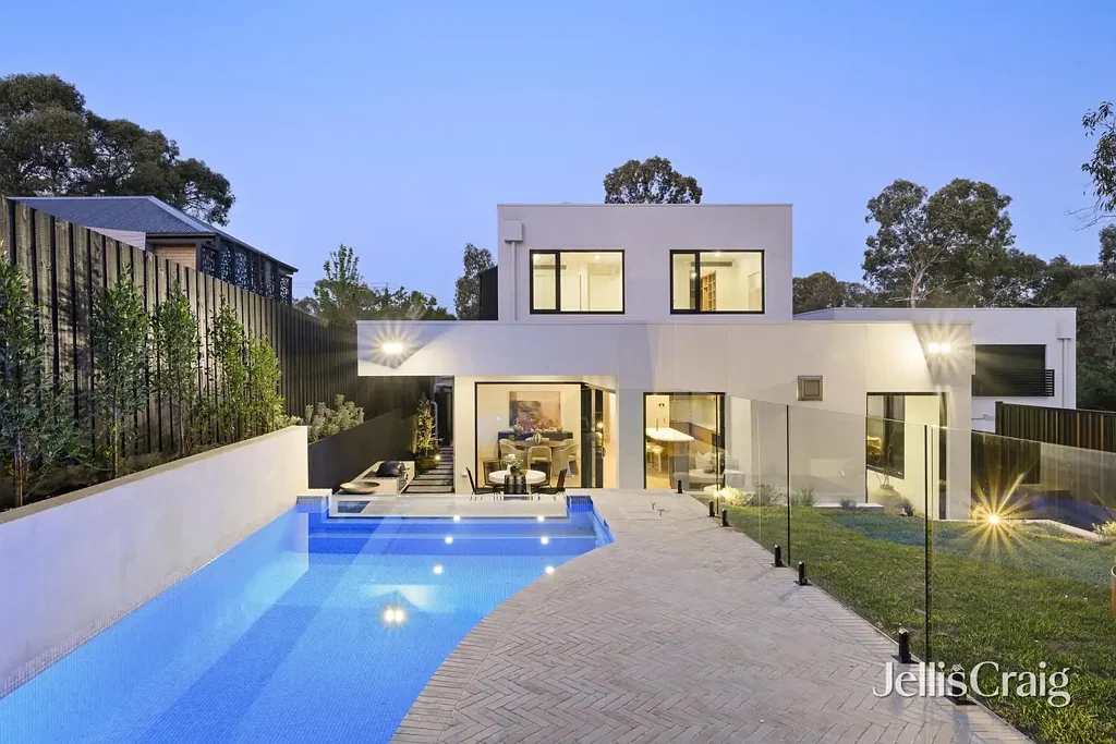 Montmorency 4ห้องนอน A modern masterpiece