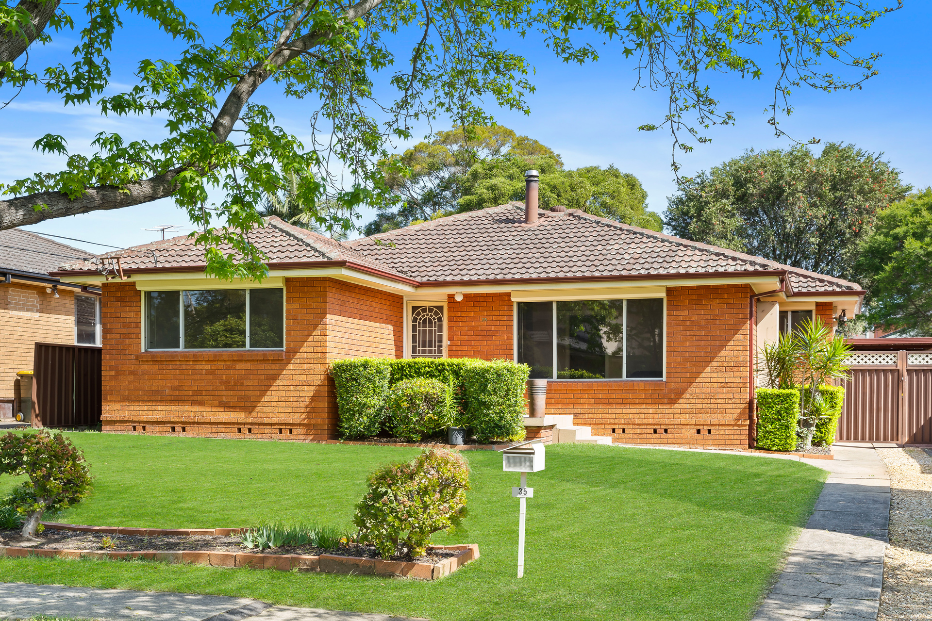 35 MYUNA CR, SEVEN HILLS NSW 2147, 0 Kuwarto, 0 Banyo, House