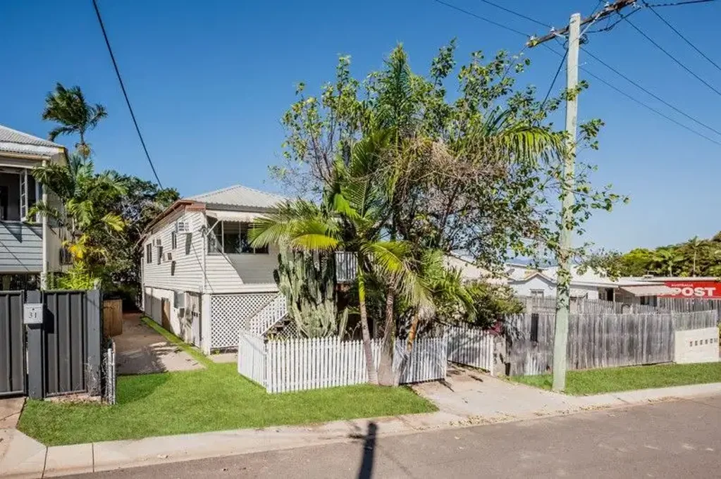 Highset Home with Entertainer's Deck in Prime West End Location