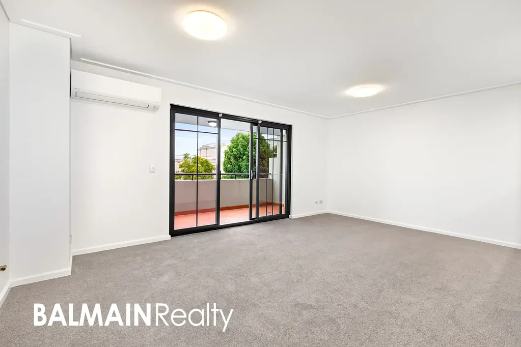North Facing One Bedroom Apartment with Air-Conditioning & Secure Parking