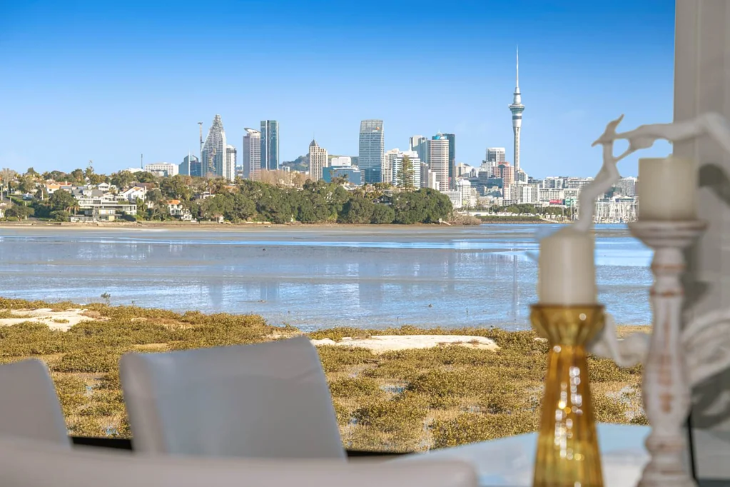 Hauraki 4部屋 Must be Sold – Dual Living, Multiple Opportunities