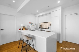 1402/850 Whitehorse Road, Box Hill