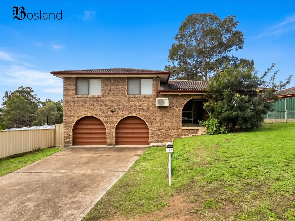 Singleton Heights 4房  Family Comfort Meets Modern Style in Prime Heights Position
