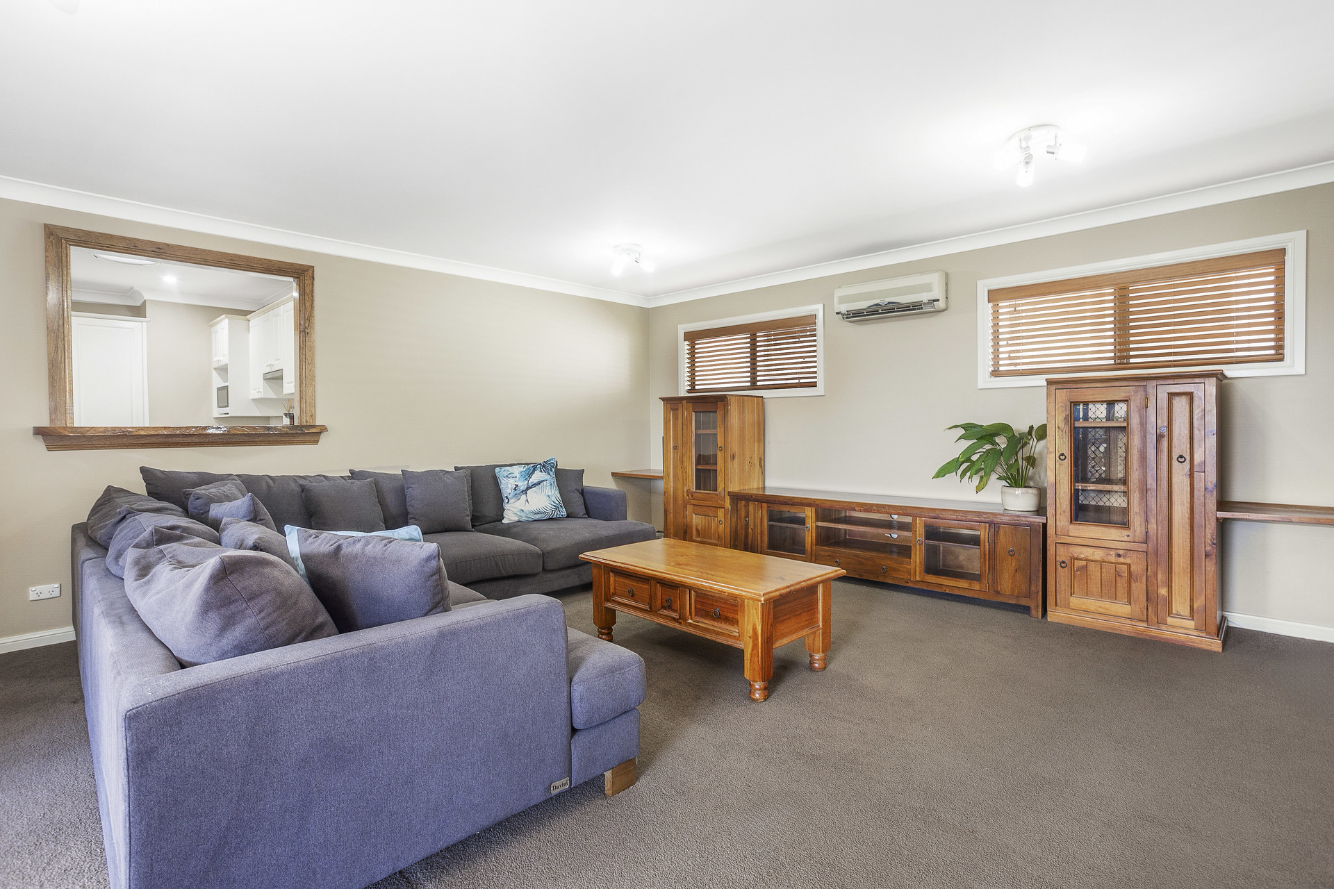 237 COORIENGAH HEIGHTS RD, ENGADINE NSW 2233, 0 침실, 0 욕실, House