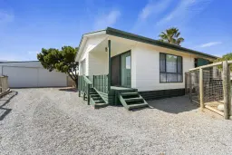 4 Tern Crescent, Thompson Beach