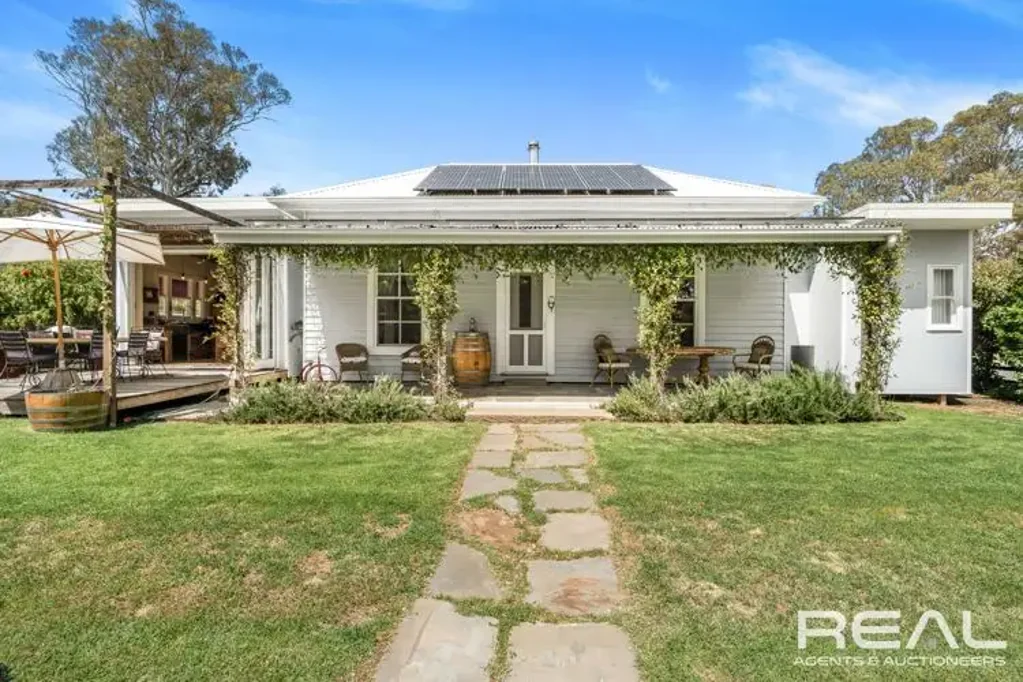 2 Frederick Place, Auburn, SA 5451