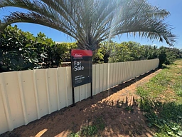 8 Pincombe Street, South Carnarvon