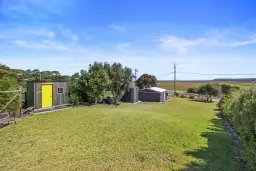 27 Lees Road, Venus Bay