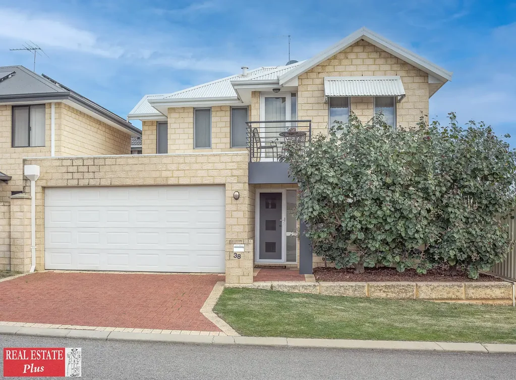 38 Aquaviva Circle, Viveash, WA 6056