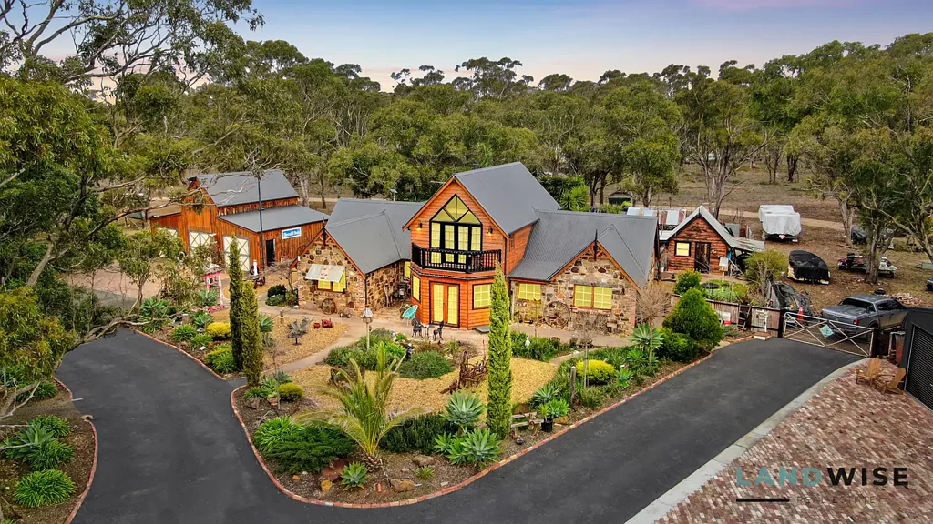 Maddingley 3غرفة نوم Sprawling Acreage Retreat in Maddingley